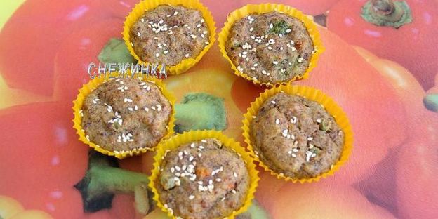 кексы из куриных сердечек с овощами