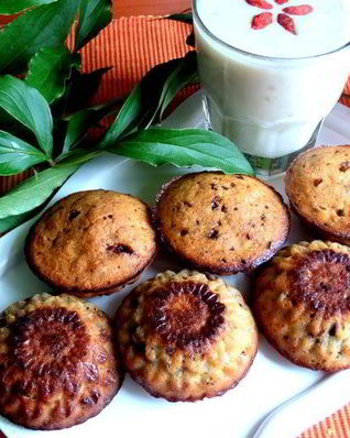 Кексы-маннички с творогом и бананом