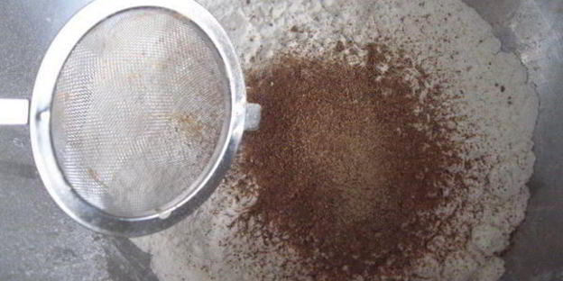 кексы постные из авокадо с финиками