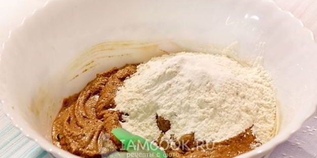 кофейный кекс с изюмом