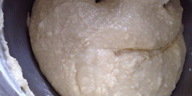 кокосовый кекс с вишней