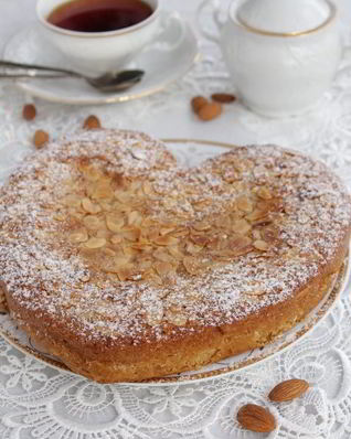 Миндальный кекс