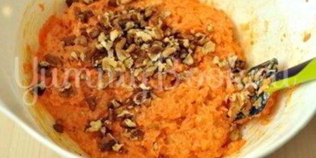 морковный кекс с орехами