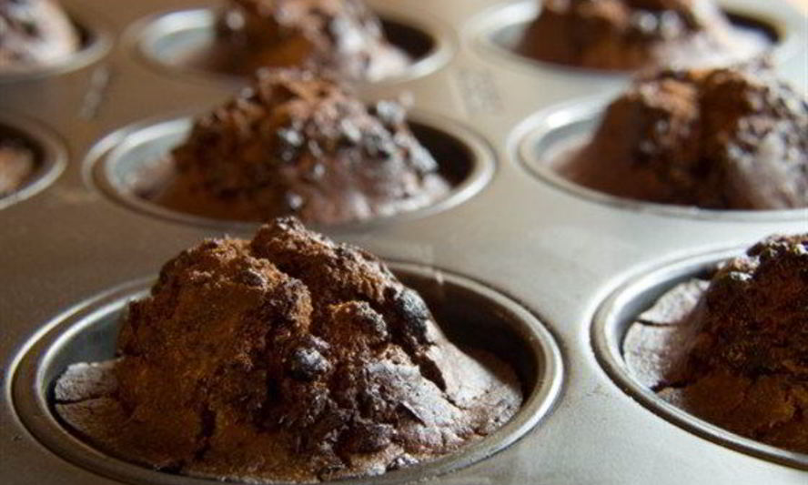 Рецепт шоколадных кексов с черникой