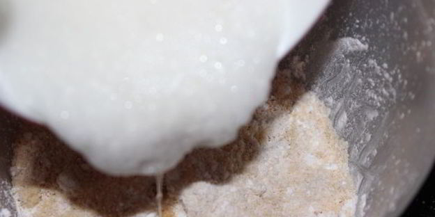 штоллен с сухофруктами и марципаном