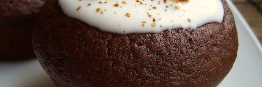 Сметанный шоколадный кекс в микроволновке