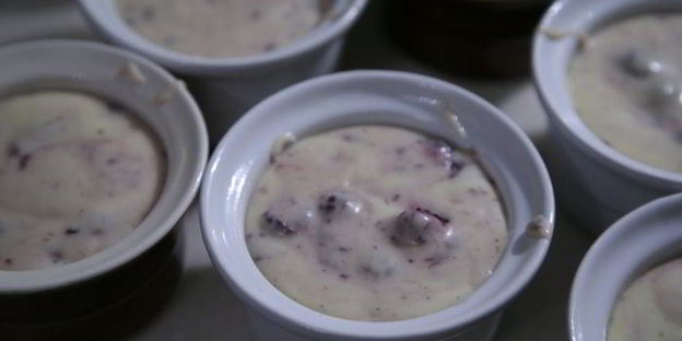 ванильные кексы с ежевикой