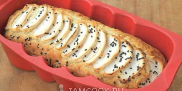 яблочный кекс с кунжутом