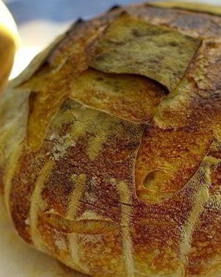 Большой круглый хлеб