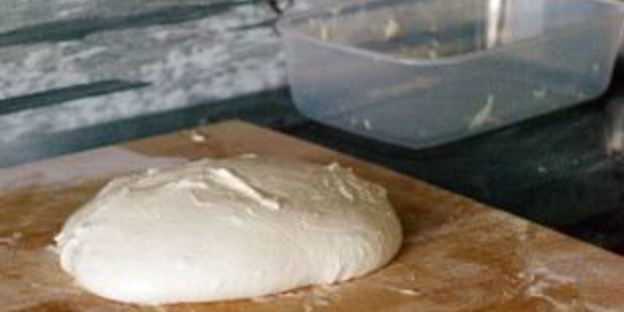 большой круглый хлеб