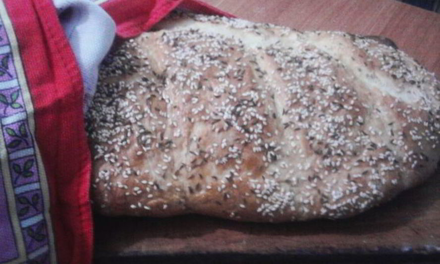Рецепт домашнего хлеба с кунжутом и тмином