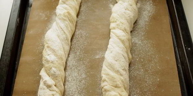 французский крученый багет