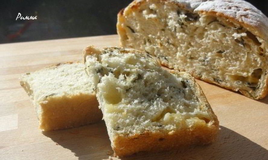Рецепт хлеба домашнего со шпинатом, луком и сыром