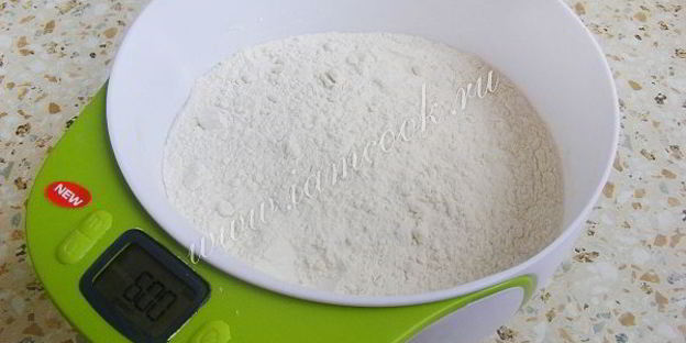 хлеб с сыром и кунжутом