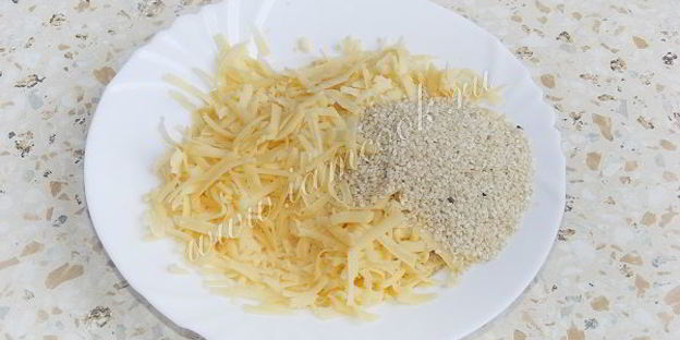 хлеб с сыром и кунжутом