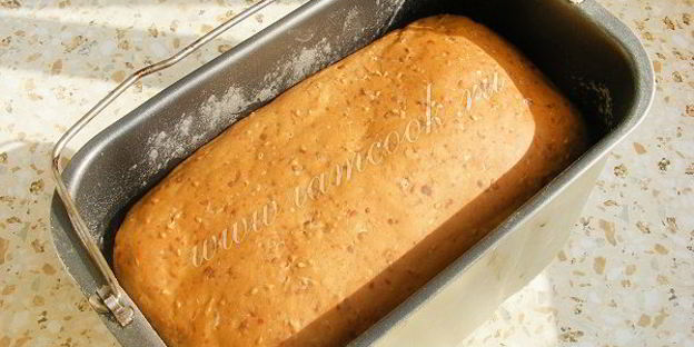 хлеб с сыром и кунжутом