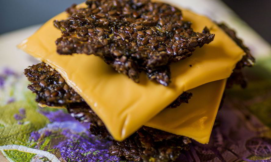 Рецепт хрустящих льняных хлебцев