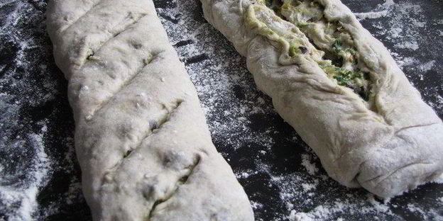 хрустящий хлеб с оливково-базиликовой топенадой