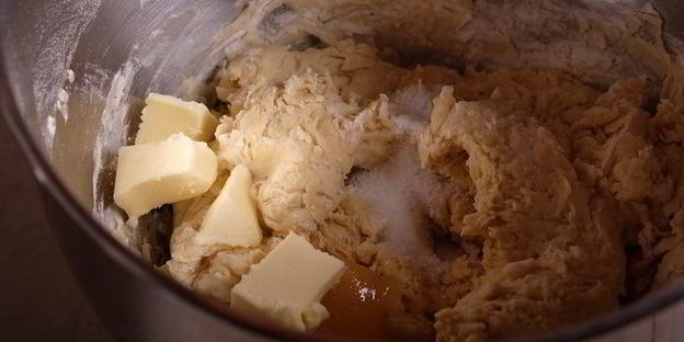 кукурузный хлеб на закваске