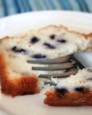 Лимонный хлеб с черникой