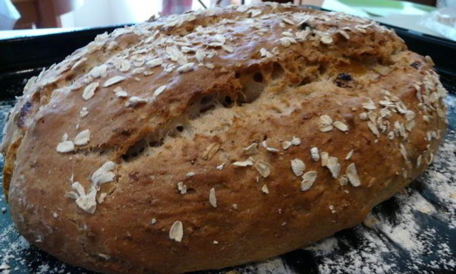 Рецепт овсяного хлеба с орехами и фруктами