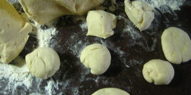 сербский хлеб погачице на топленом молоке