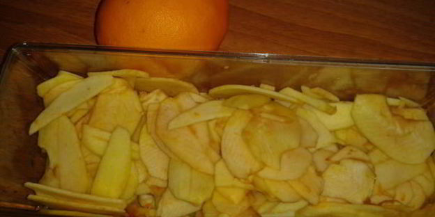 конвертики из слоеного теста с яблоками