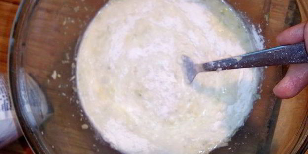 блинчики-лепешки из кабачков с майораном