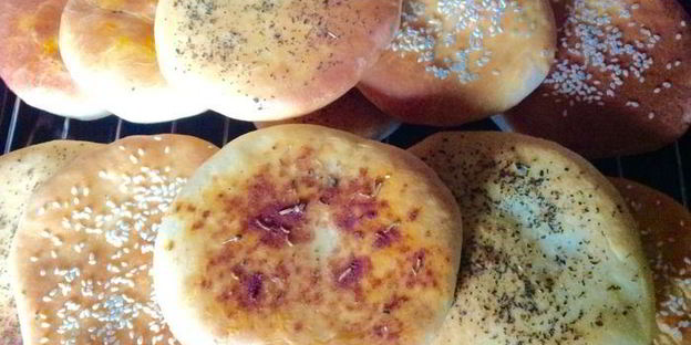 дрожжевые лепешки