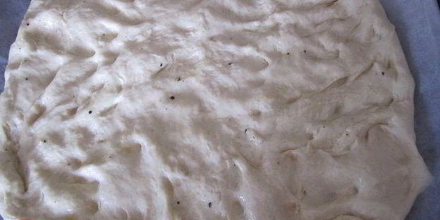 фокачча на картофельном тесте с черри