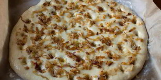 фокачча с луком