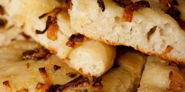 фокачча с луком