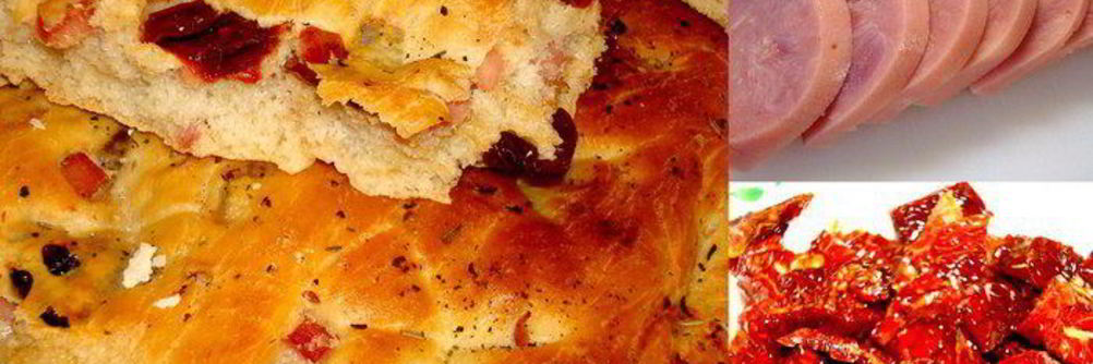 Фокачча с ветчиной и вялеными помидорами Италия