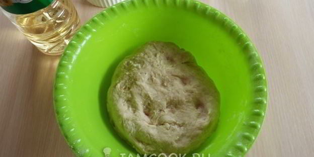 картофельные лепешки с черри и травами