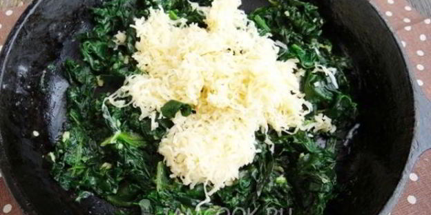 картофельные лепешки со шпинатной начинкой