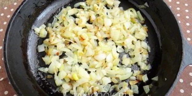 картофельные лепешки со шпинатной начинкой