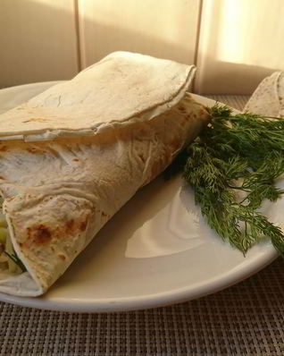 Конверт из пшеничной лепешки