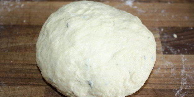 куриный кобблер с тимьяновыми лепешками