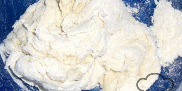 ламаджо — армянские хрустящие лепешки прослоенные мясным фаршем