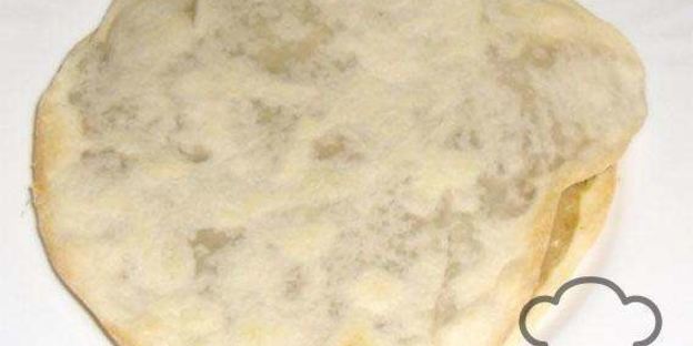 ламаджо — армянские хрустящие лепешки прослоенные мясным фаршем