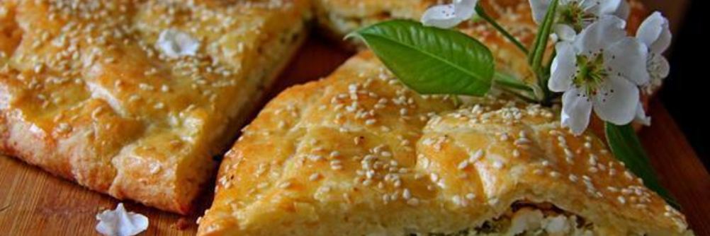 Лепешка из творожного теста с сыром