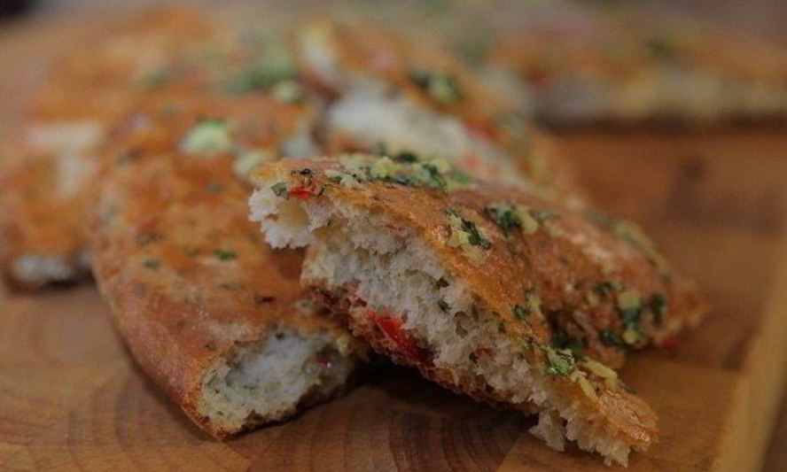 Рецепт лепешки с имбирем, чили и кинзой