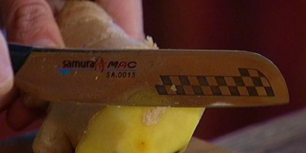 лепешка с имбирем, чили и кинзой