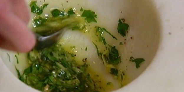 лепешка с имбирем, чили и кинзой