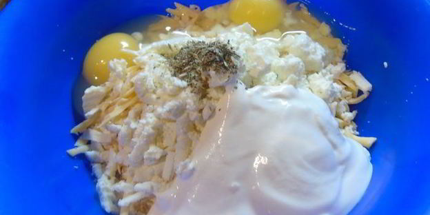 лепешка с сыром и зеленью