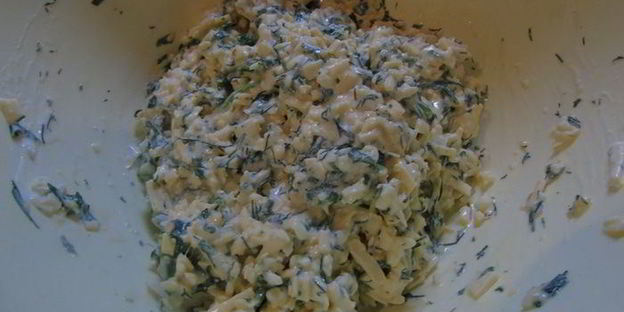 лепешка с сыром и зеленью