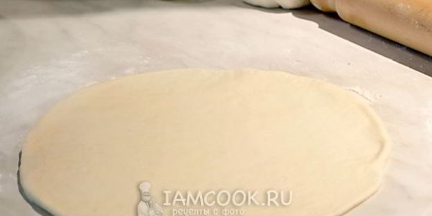 лепешки с начинкой из риса и яйца