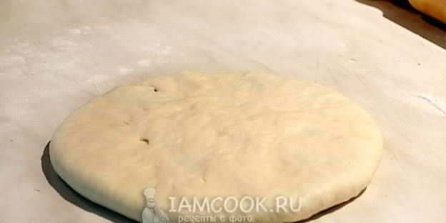 лепешки с начинкой из риса и яйца