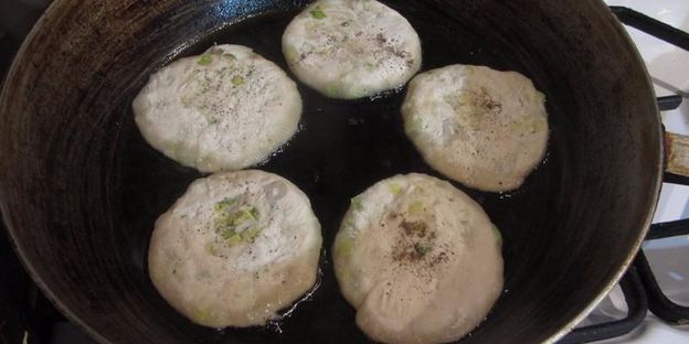 луковые лепешки