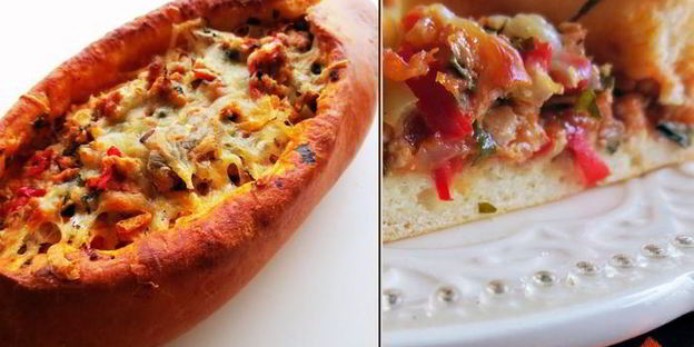 пиде — турецкая лепешка в форме лодочки с начинкой из фарша